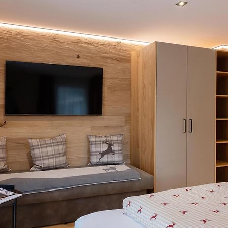 Alpenherz Apartments ซังคท์กัลเลนเคียร์ช ภายนอก รูปภาพ